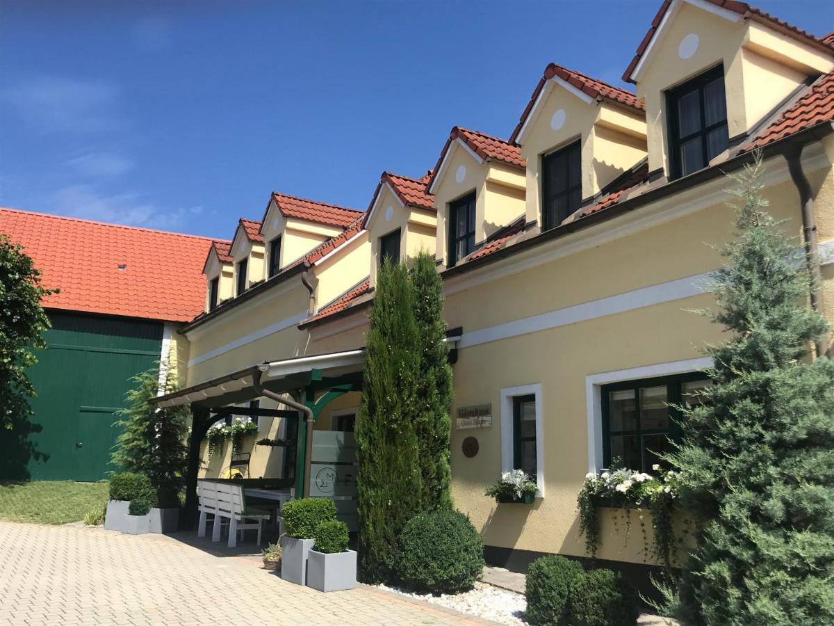 Göttlesbrunn Weingut & Gastezimmer Edelmann المظهر الخارجي الصورة